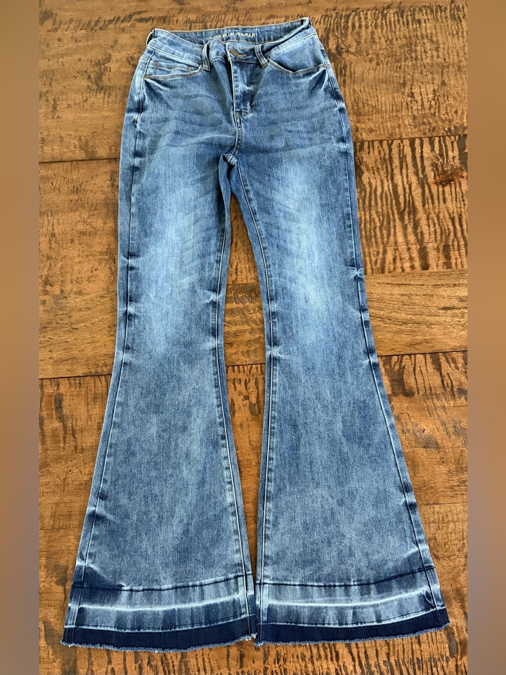 Michelle Ferrar Mid-Wash Bell Bottom Flare Raw Frayed Hem Jeans Size 7